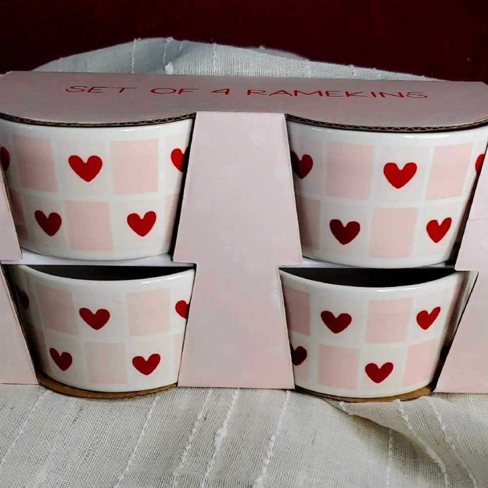 Heart Pattern Ramekins Set‎ of 4